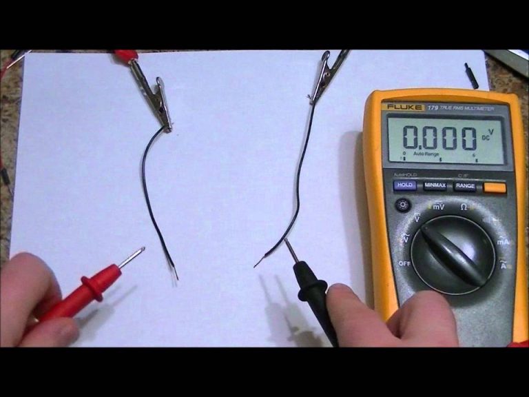 How to Check Speaker Wire Polarity With a Multimeter?
