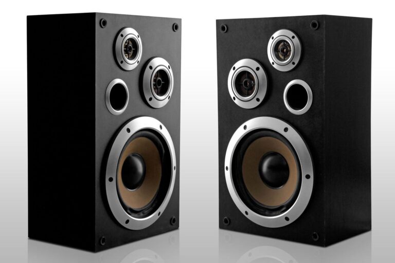 How to Clean Stereo Speakers